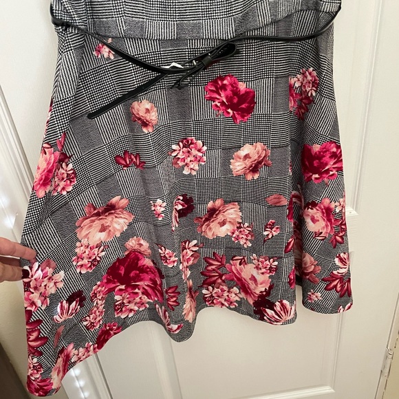 NWOT. ELLE A-LINE CASUAL DRESS. FIT AND FLARE SLEEVELESS BELTED DRESS - Picture 14 of 15